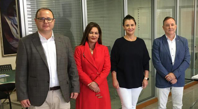 Reunión del decano del GOGITTRM con la Directora General de Función Pública de esta región