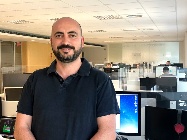 Jorge Ramón Félix, cuenta su experiencia como ingeniero de Telecomunicaciones en FacePh