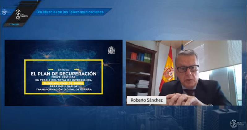 Roberto Sánchez destaca el papel protagonista de los ingenieros e ingenieras técnicas de telecomunicación “capaces de adaptarse, generar cambio y trasladarlo a la sociedad”