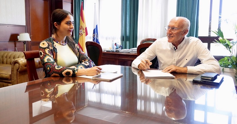 Ingenieras en Red y el Ayuntamiento de Santa Úrsula aúnan esfuerzos para colaborar en la digitalización del municipio