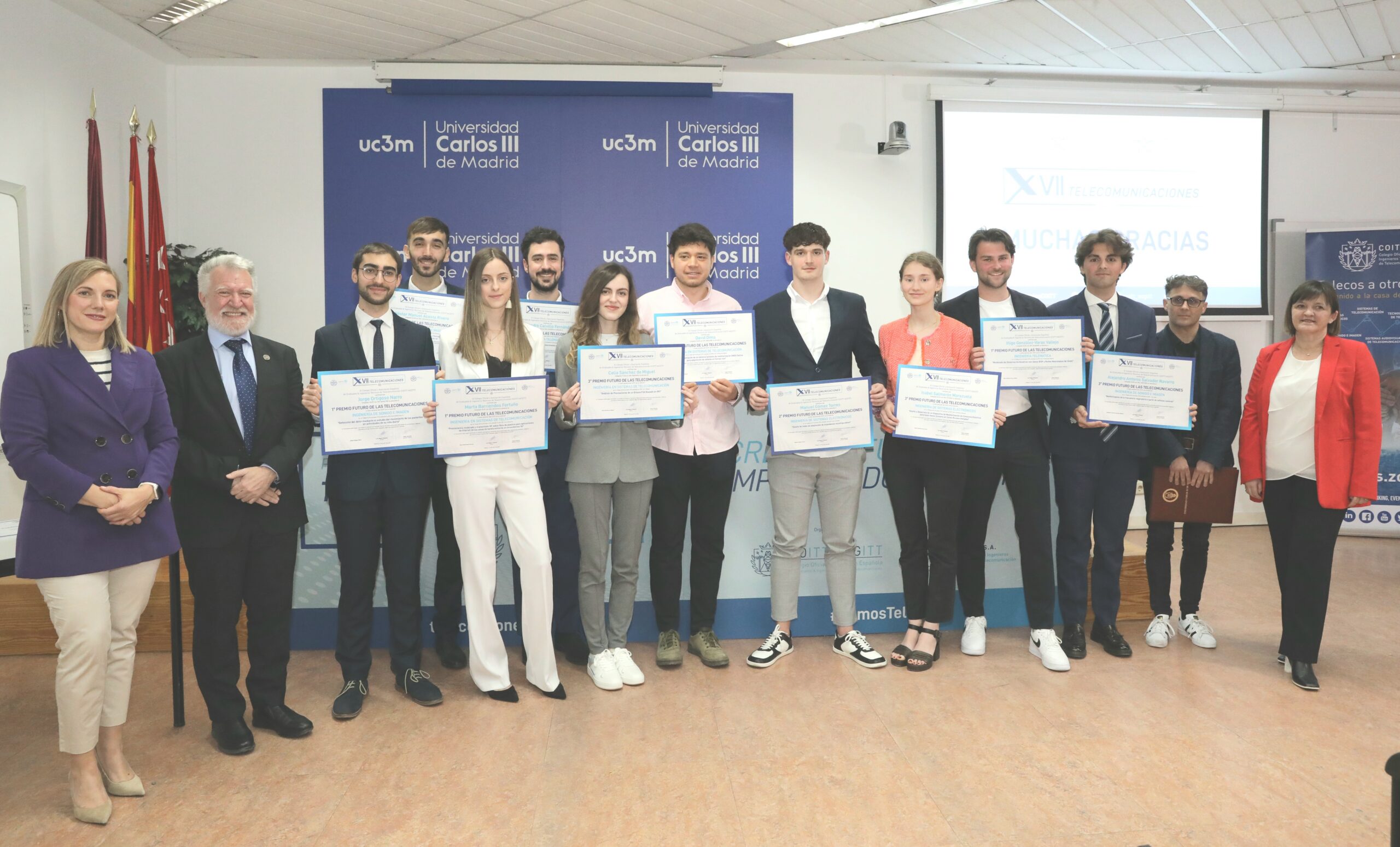 Aplicaciones de las telecomunicaciones a la salud, la eficiencia energética, la optimización de redes, y la conectividad de zonas rurales, reconocidas entre los mejores TFG de 2023