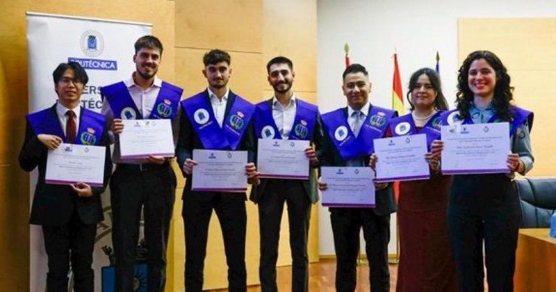 Entrega de becas y reconocimientos al alumnado egresado de la ETSIST Campus Sur – UPM