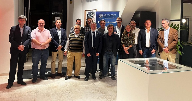Entrega de insignias del COITT a colegiados de la Delegación de Baleares para celebrar sus 25 y 50 Años de trayectoria profesional