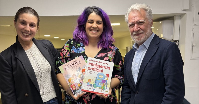 El decano del COITT, Luis Miguel Chapinal, participa en la presentación de un libro para acercar la IA y la educación digital a los más jóvenes