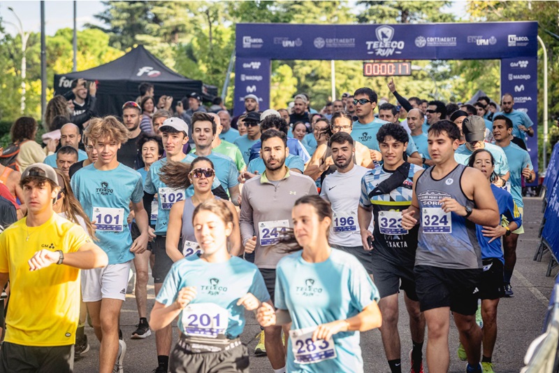 Más de 400 corredores convierten la primera Teleco Run en una jornada de deporte y compañerismo