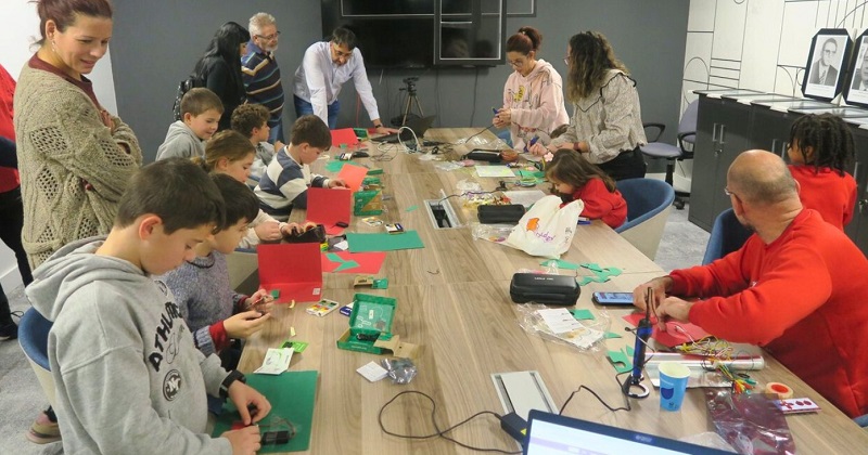 Navidad, solidaridad y tecnología: COITT/AEGITT reúne a familias de colegiados/as en una merienda solidaria