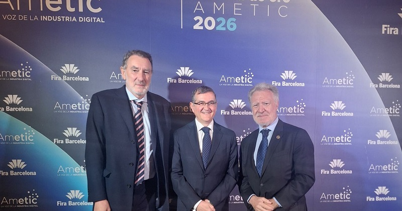 El ecosistema tecnológico se reúne en Barcelona en la cena anual de AMETIC con presencia de COITT