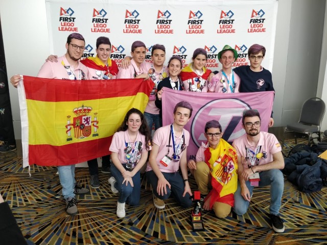 COGITCV-AGITCV PATROCINADOR DEL EQUIPO INVICTUS LEGO, PRIMER PREMIO EN LA FINAL MUNDIAL DEL FIRST LEGO LEAGUE